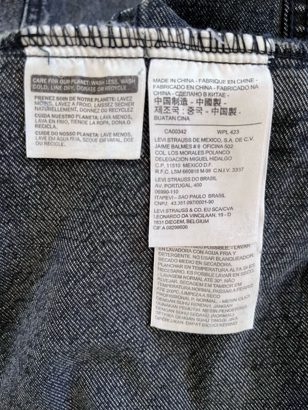 Levi's Men's XL Altered Trucker Denim Jacket Black / Washed Grey Jean Jacket - Picture 11 of 13